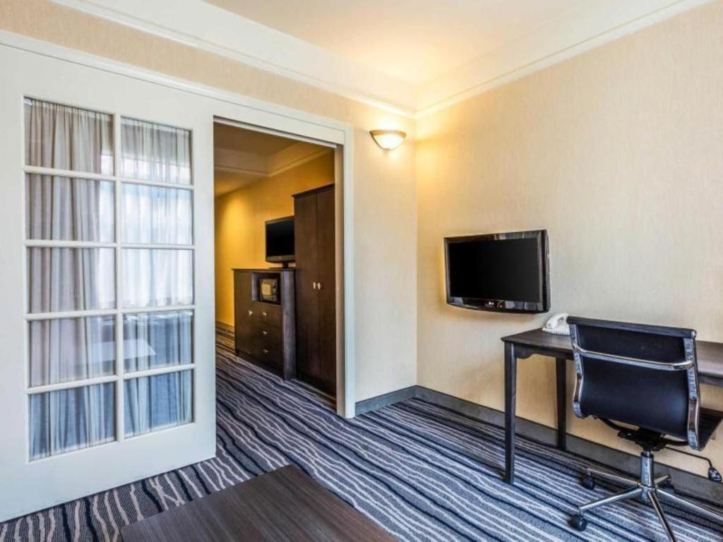Ramada Suites By Wyndham Σαν Ντιέγκο Εξωτερικό φωτογραφία