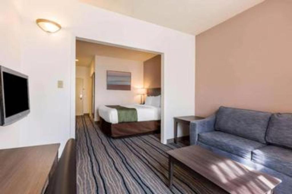 Ramada Suites By Wyndham Σαν Ντιέγκο Εξωτερικό φωτογραφία